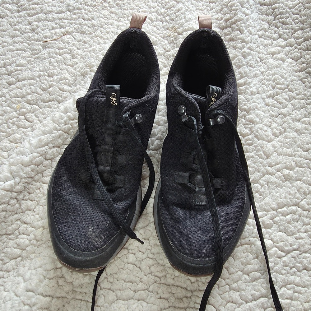Ryka Tennis Shoes Women's Size 8 Wide Hiking Walking